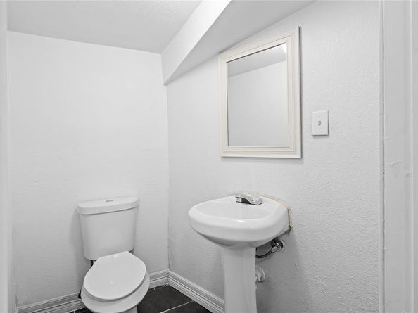 1910  Danube Drive , Dallas Texas 75203