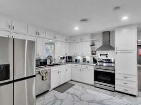 5709  Wales Avenue , Fort Worth Texas 76133