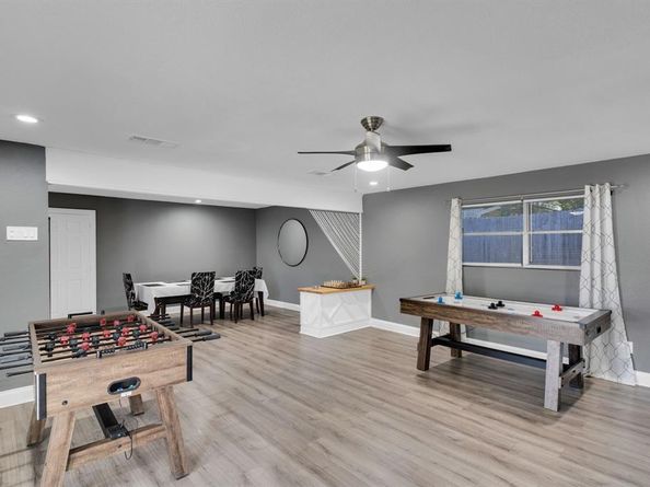 5709  Wales Avenue , Fort Worth Texas 76133