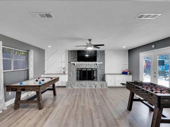 5709  Wales Avenue , Fort Worth Texas 76133