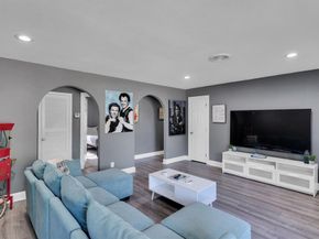 5709  Wales Avenue , Fort Worth Texas 76133