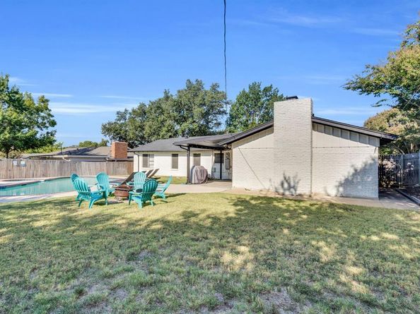 5709  Wales Avenue , Fort Worth Texas 76133