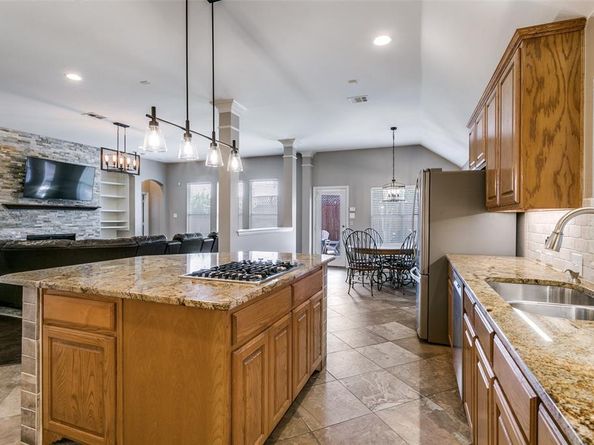 771  Bradford Street , Lantana Texas 76226