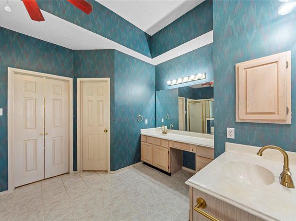 5702  Antioch Drive , Rowlett Texas 75089