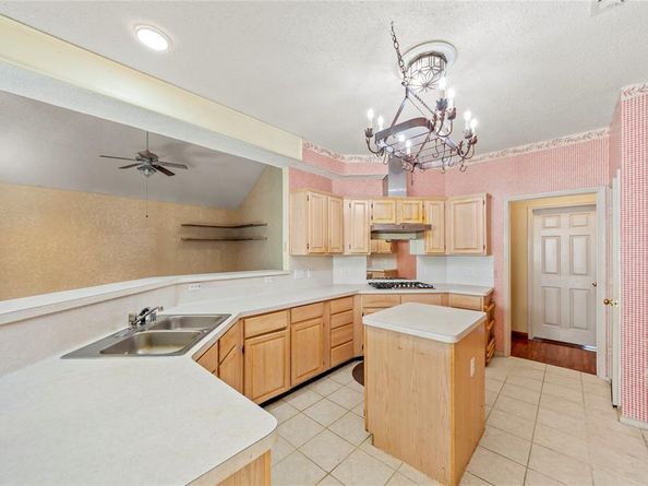 5702  Antioch Drive , Rowlett Texas 75089