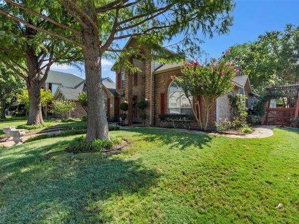 5702  Antioch Drive , Rowlett Texas 75089