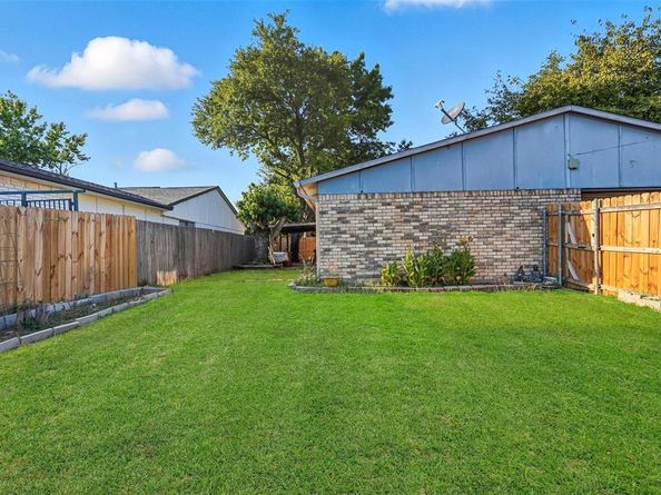 3118  San Diego Drive , Dallas Texas 75228