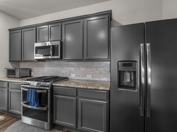 702  Grassland Way , Arlington Texas 76002