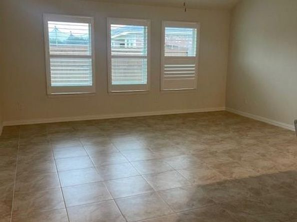 702  Grassland Way , Arlington Texas 76002