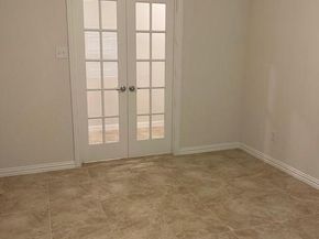 702  Grassland Way , Arlington Texas 76002