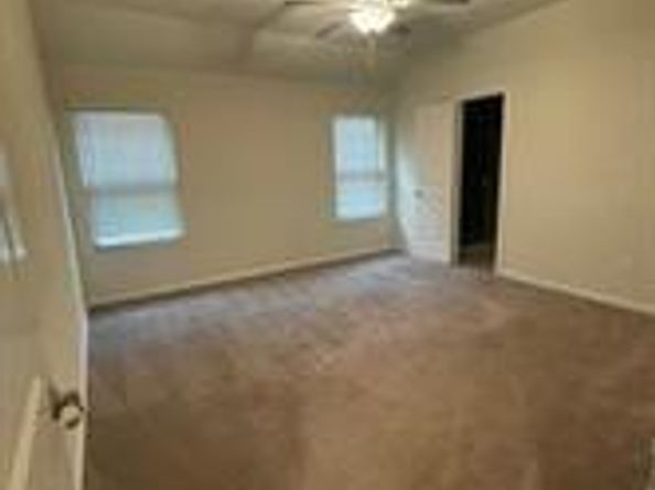 702  Grassland Way , Arlington Texas 76002