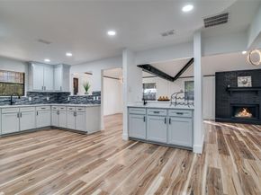 1502  Knob Hill Drive , Garland Texas 75043