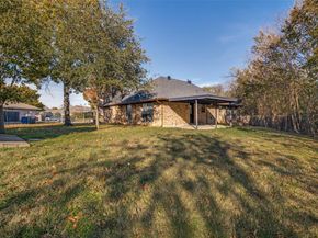 1502  Knob Hill Drive , Garland Texas 75043