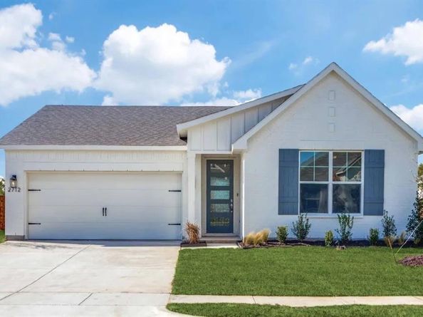 2712  Glasgow Way , Denton Texas 76207