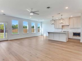 2712  Glasgow Way , Denton Texas 76207