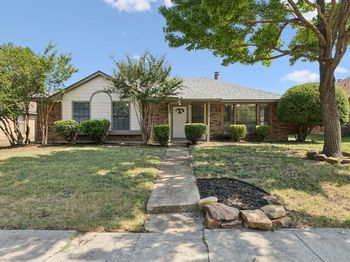 1411  Petunia Drive 