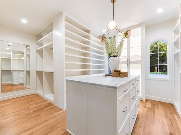 5751  Glen Falls Lane , Dallas Texas 75209