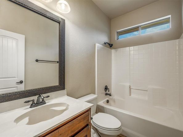 8001  Comstock Drive , Arlington Texas 76001