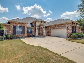 8001  Comstock Drive , Arlington Texas 76001