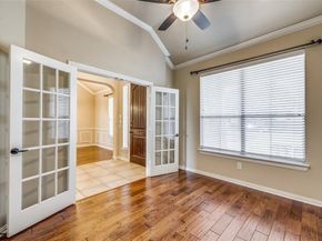 8001  Comstock Drive , Arlington Texas 76001
