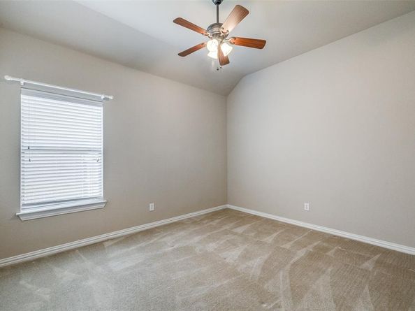 8001  Comstock Drive , Arlington Texas 76001
