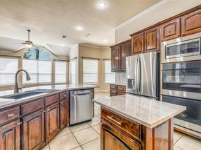8001  Comstock Drive , Arlington Texas 76001
