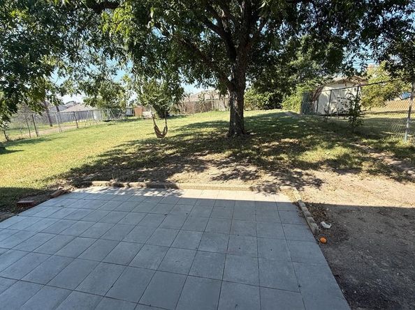 205  Stardust Lane , DeSoto Texas 75115