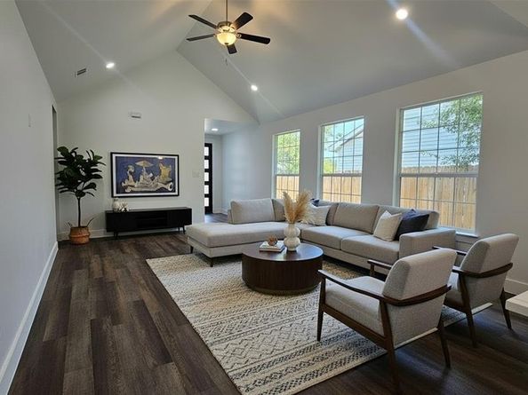 2510  Camel Court , Dallas Texas 75241