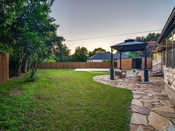 1319  El Patio Drive , Dallas Texas 75218