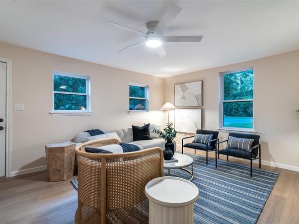 1319  El Patio Drive , Dallas Texas 75218