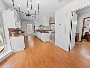 205 W Ash Lane , Euless Texas 76039