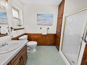 205 W Ash Lane , Euless Texas 76039