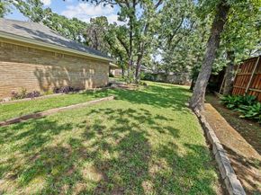 205 W Ash Lane , Euless Texas 76039