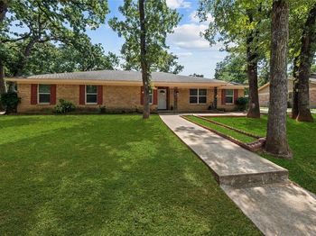 205 W Ash Lane 