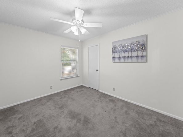 205 W Ash Lane , Euless Texas 76039