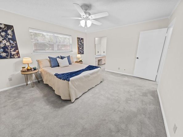 205 W Ash Lane , Euless Texas 76039