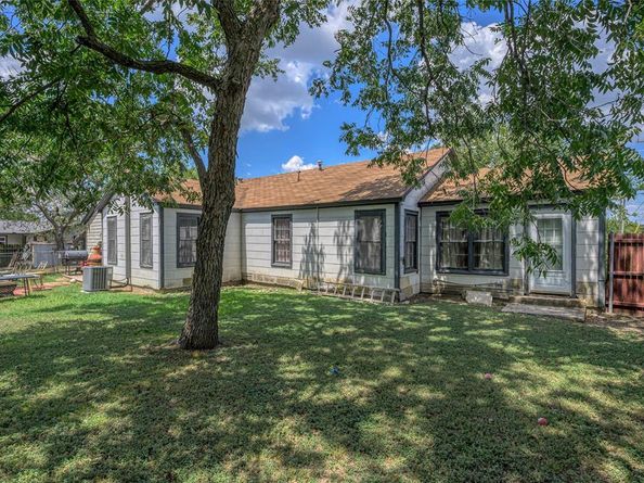 602 W Pecan Street , Celina Texas 75009