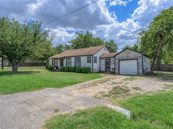 602 W Pecan Street , Celina Texas 75009