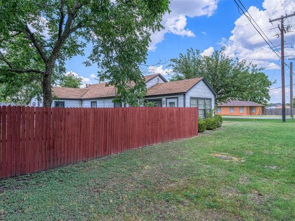 602 W Pecan Street , Celina Texas 75009