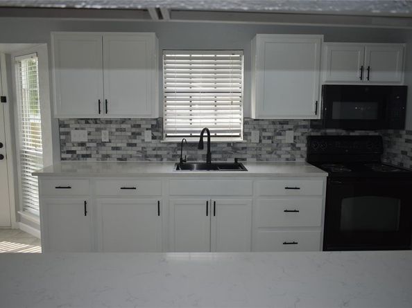 1366  Southridge Drive , Lancaster Texas 75146