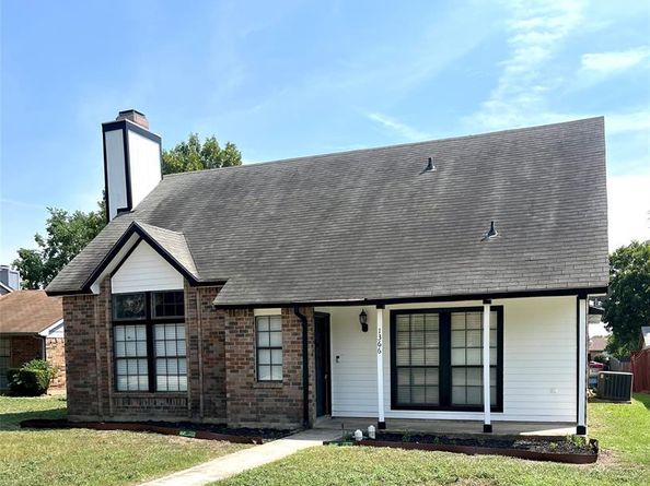 1366  Southridge Drive , Lancaster Texas 75146