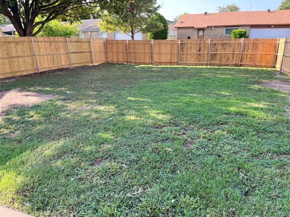 1366  Southridge Drive , Lancaster Texas 75146