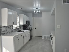 1366  Southridge Drive , Lancaster Texas 75146