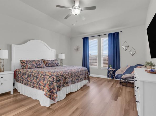 2105  Chapman Lane , Little Elm Texas 75068