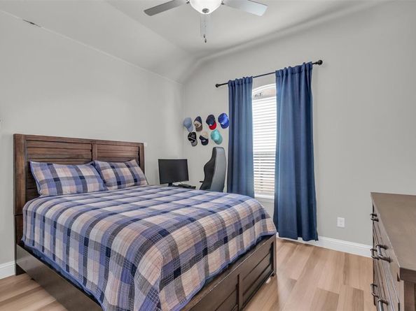 2105  Chapman Lane , Little Elm Texas 75068