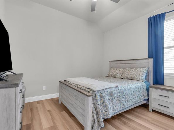 2105  Chapman Lane , Little Elm Texas 75068