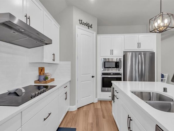 2105  Chapman Lane , Little Elm Texas 75068