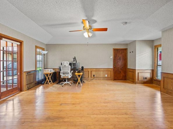 9911  Glen Canyon Drive , Dallas Texas 75243