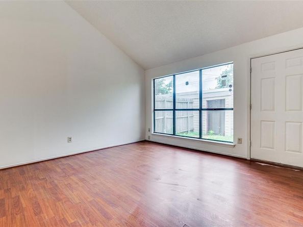 2917  Tanglewood Drive , Lancaster Texas 75134