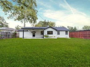 932  Treasure Road , Garland Texas 75041